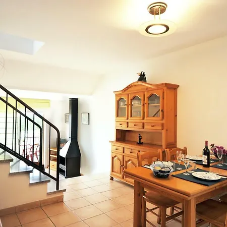 Pilans A * L' Escala